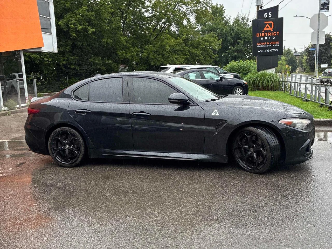 Alfa Romeo Giulia Quadrifoglio* Пълна история!, снимка 3 - Автомобили и джипове - 55558757