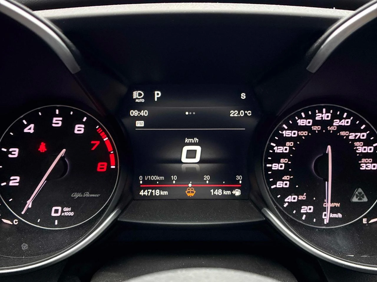 Alfa Romeo Giulia Quadrifoglio* Пълна история!, снимка 6 - Автомобили и джипове - 55558757