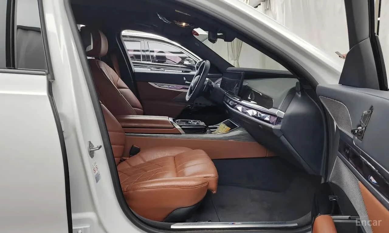 BMW 740 d xDrive M Sport * МАСАЖИ * ОБДУХВАНЕ * ХЕДЪП , снимка 11 - Автомобили и джипове - 55572015