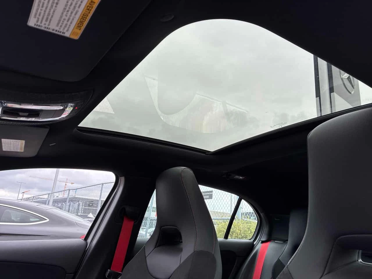Mercedes-Benz A 35 AMG  CARFAX | Mobile.bg � ����������� 16