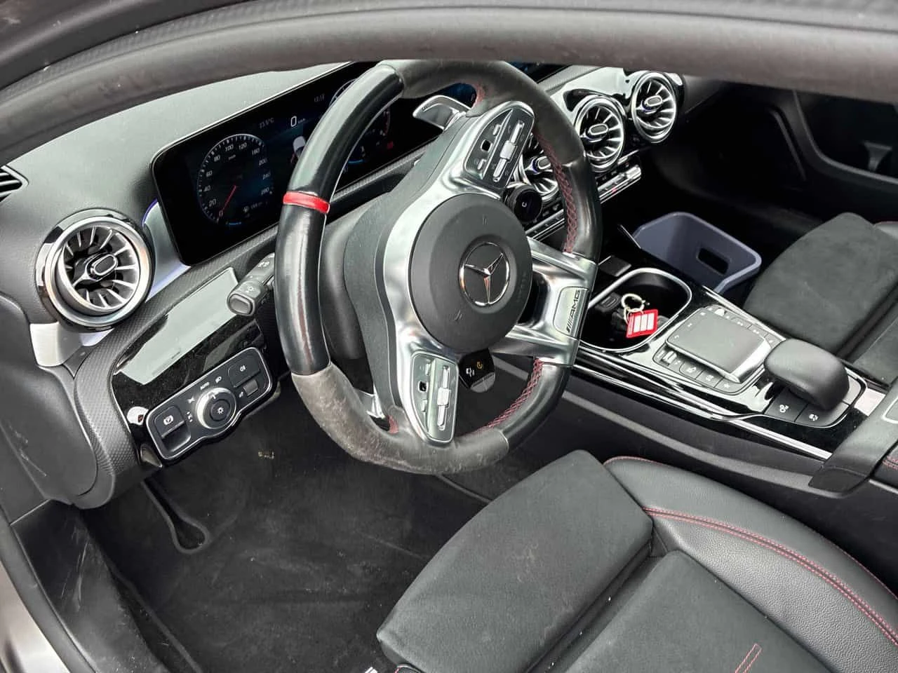Mercedes-Benz A 35 AMG  CARFAX | Mobile.bg � ����������� 5