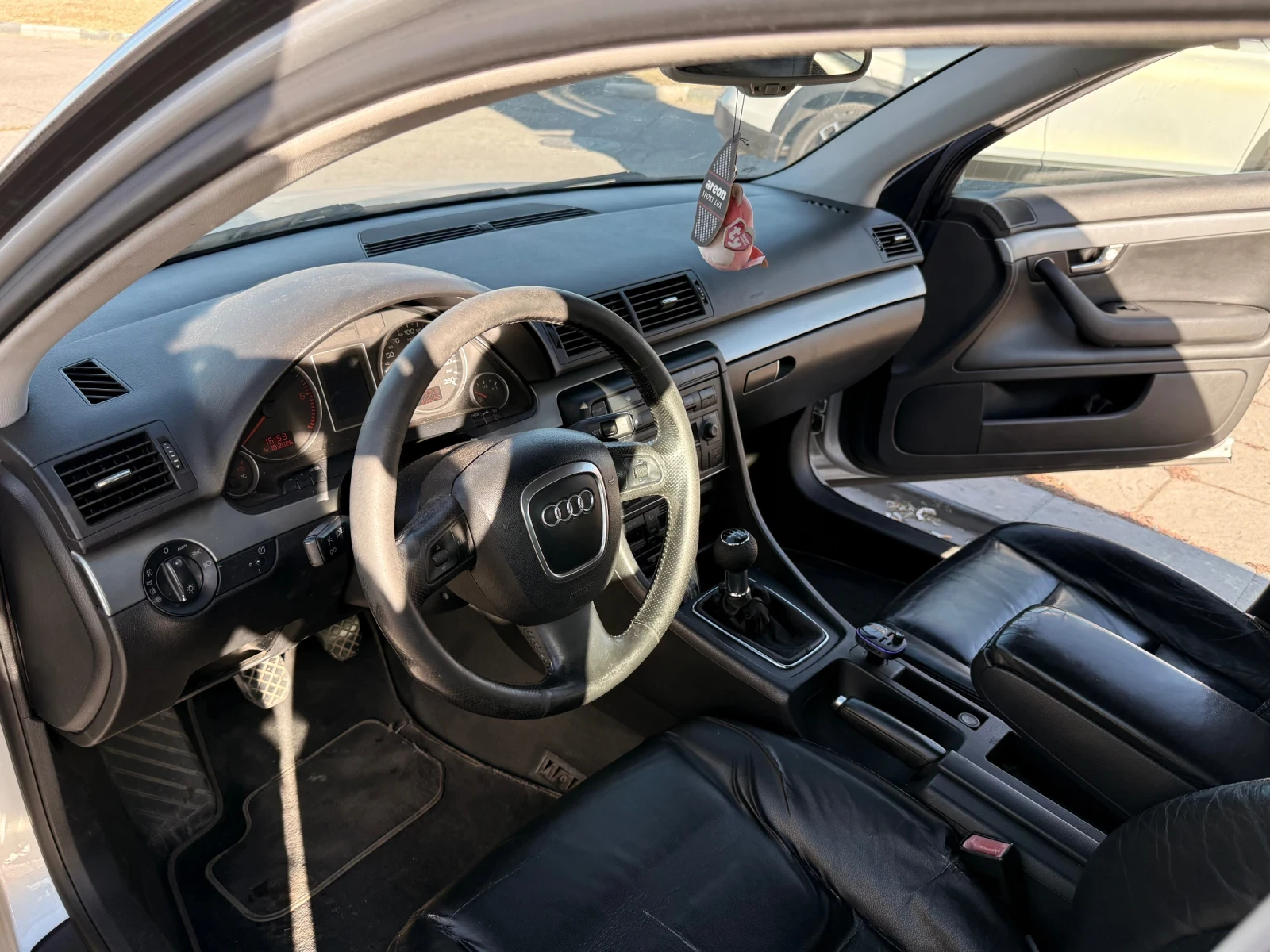 Audi A4, снимка 6 - Автомобили и джипове - 56348344