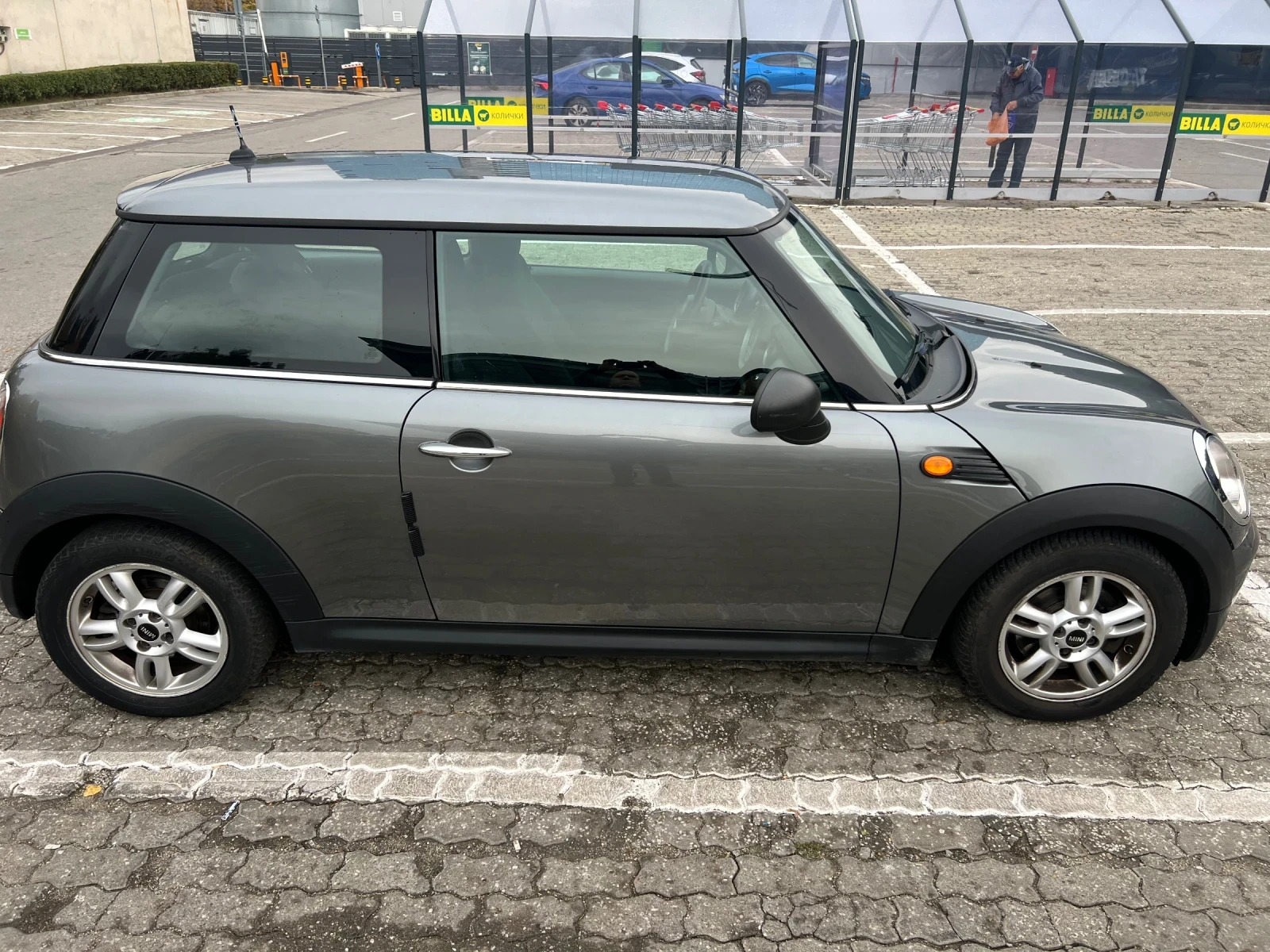 Mini Cooper Mini One 1.4i Automat, снимка 3 - Автомобили и джипове - 56550428
