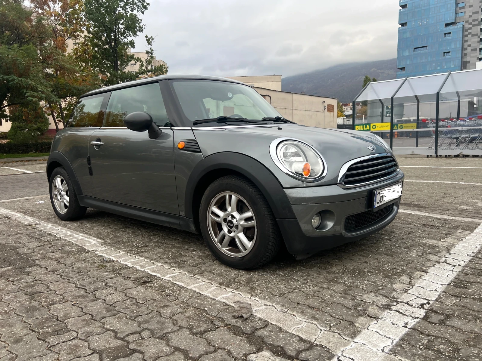 Mini Cooper Mini One 1.4i Automat, снимка 1 - Автомобили и джипове - 56550428