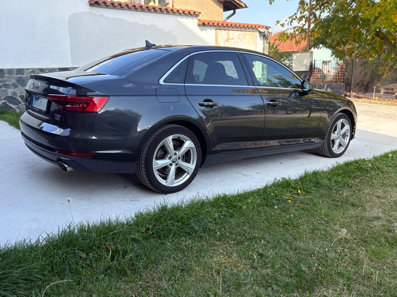 Audi A4 2.0 TFSI , снимка 5 - Автомобили и джипове - 56729551