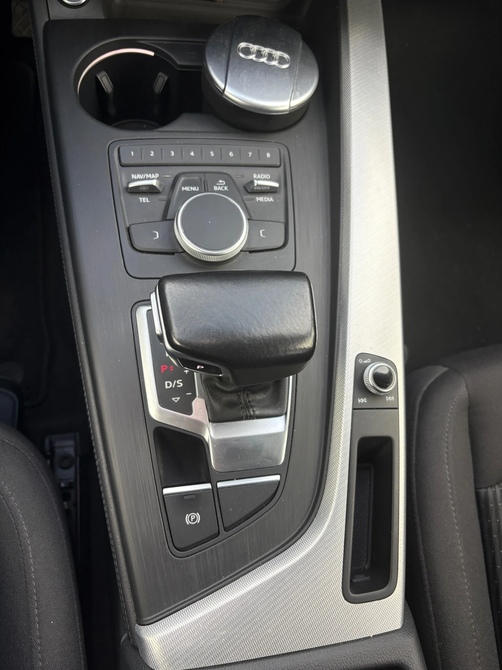 Audi A4 2.0 TFSI , снимка 10 - Автомобили и джипове - 56729551