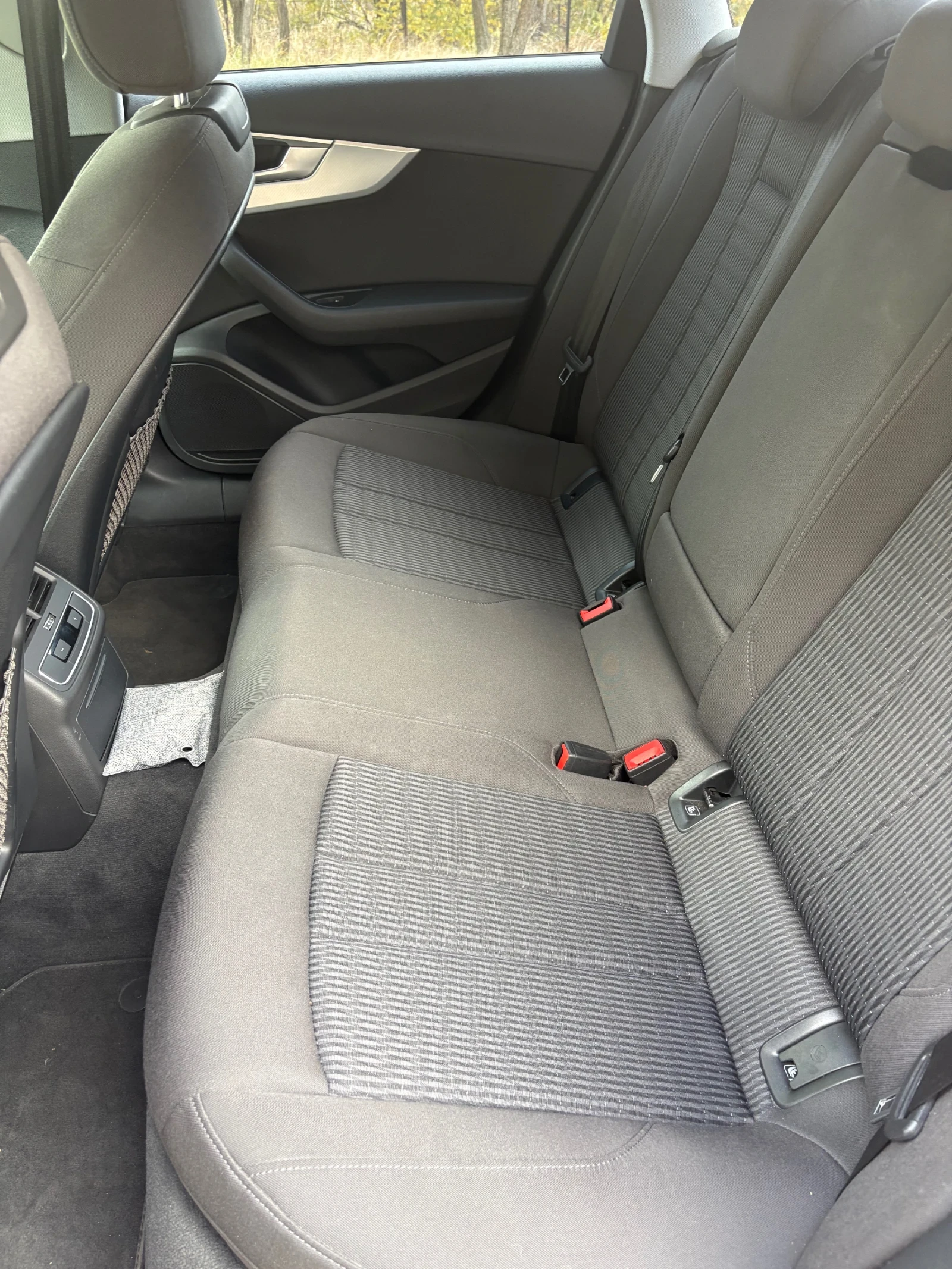 Audi A4 2.0 TFSI , снимка 17 - Автомобили и джипове - 56729551