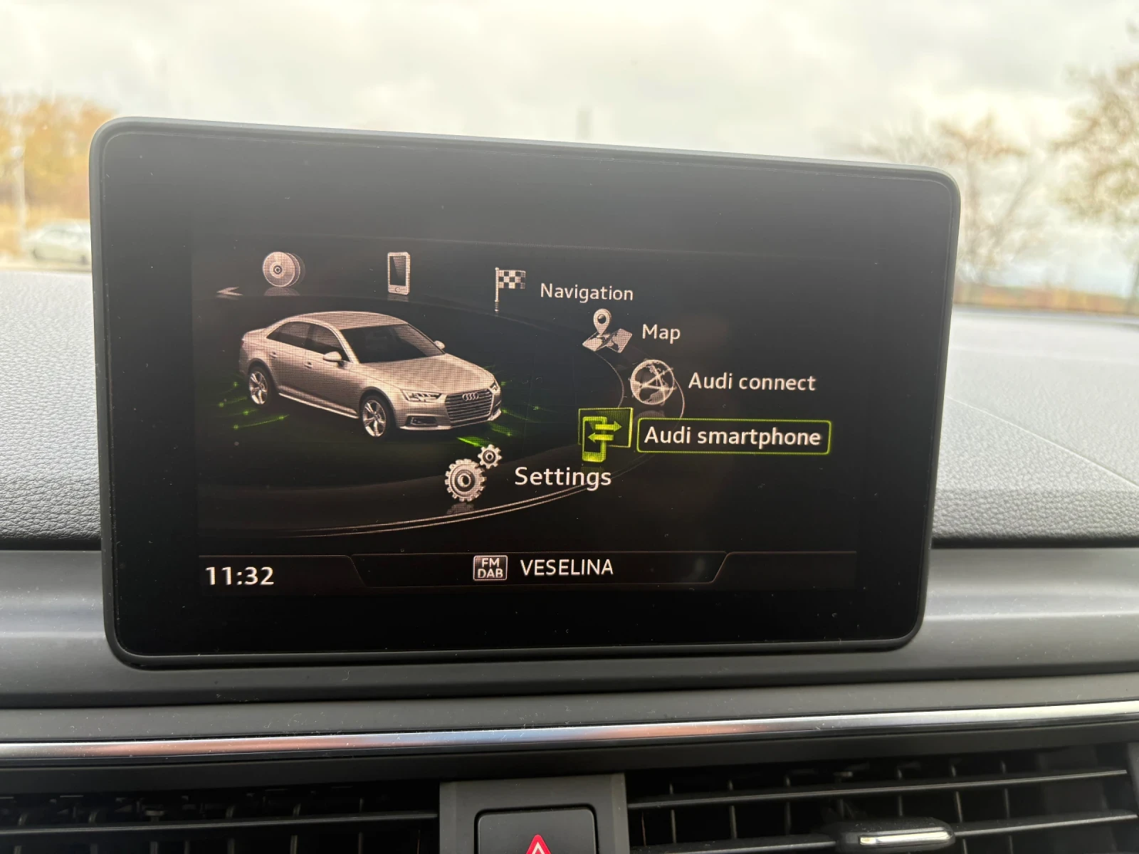 Audi A4 2.0 TFSI , снимка 13 - Автомобили и джипове - 56729551