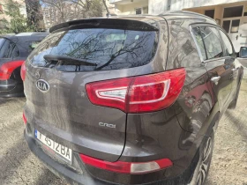 Kia Sportage 2.0d-4x4-Navi-Kamera-Euro-5 - 9000 € / 17602.47 лв. - 49190123 3