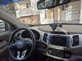 Kia Sportage 2.0d-4x4-Navi-Kamera-Euro-5 - 9000 € / 17602.47 лв. - 49190123 4