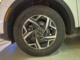 Kia Sportage LX/CARFAX/Подгрев/Памет/Задна Камера/ - 18500 € / 36182.85 лв. - 26425042 16