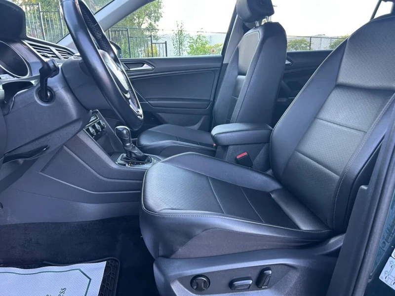 VW Tiguan Tiguan* Comfortline* АвтоКредит* (ЦЕНА ДО БГ)* , снимка 6 - Автомобили и джипове - 53322336