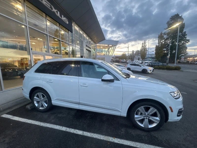 Audi Q7 * 3.0T Progressiv * CARFAX * БЕЗ ПЪРВОНАЧАЛНА ВНОС - изображение 3