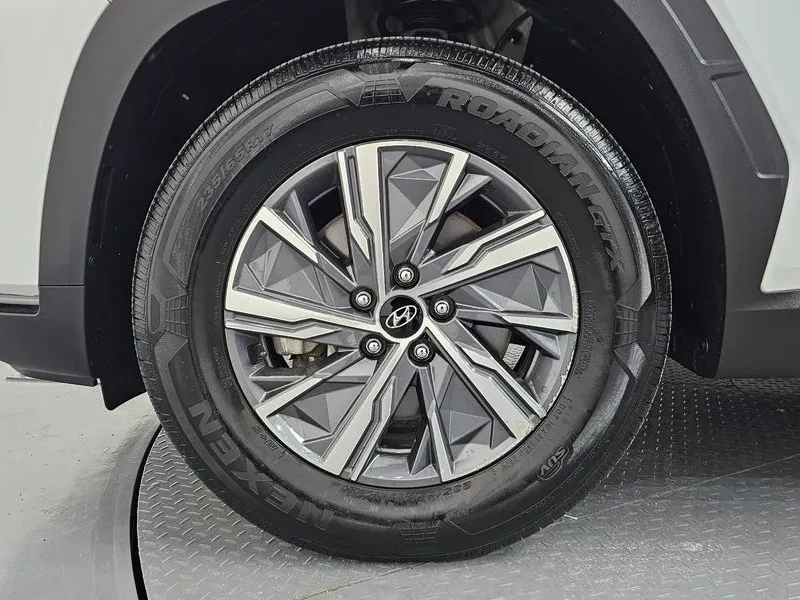 Hyundai Tucson 1.6 Hybrid - САМО 30% АВАНС, снимка 5 - Автомобили и джипове - 55991576