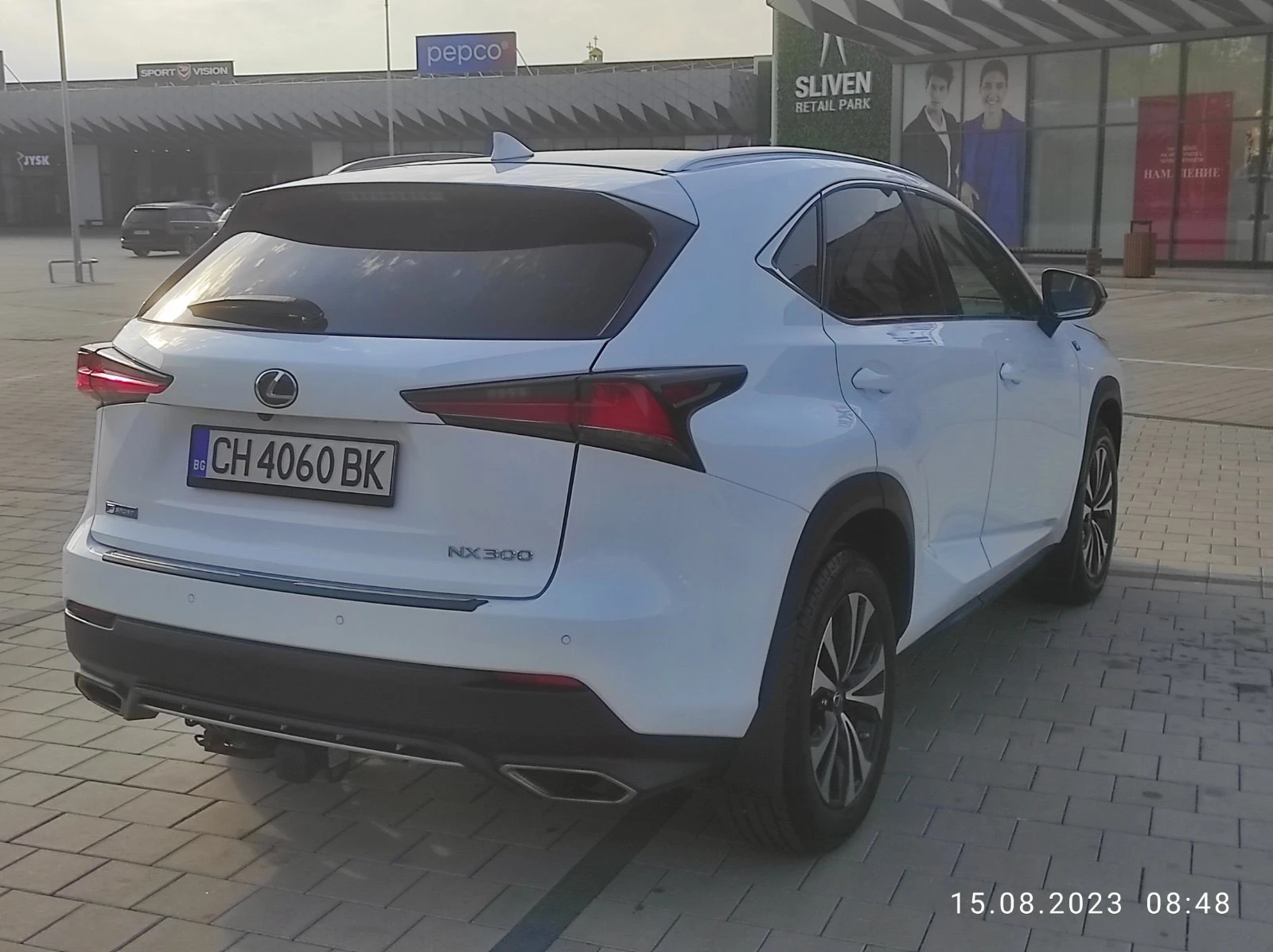 Lexus NX 300 F-Sport LPG - изображение 5