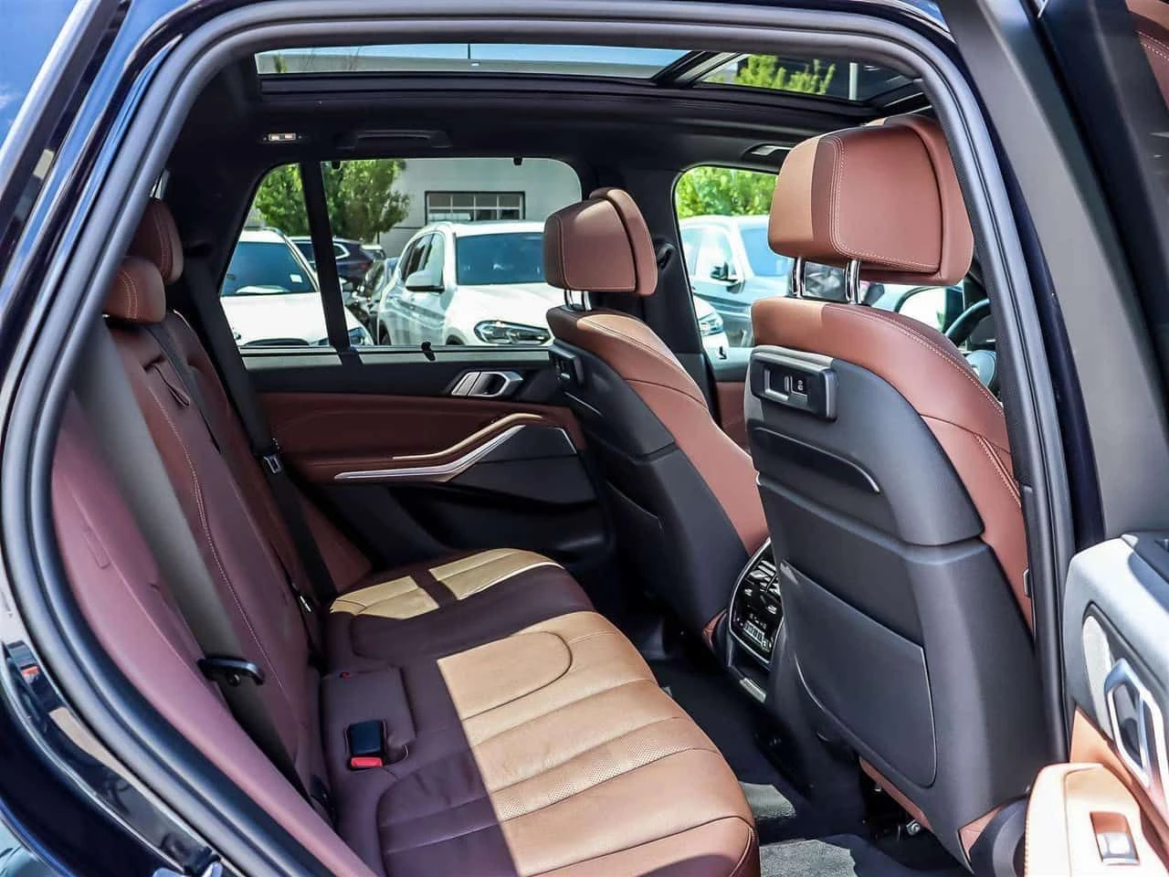 BMW X5 xDrive40i| H/K| SWAROWSKI| HUD| 360CAM| , снимка 14 - Автомобили и джипове - 54969824
