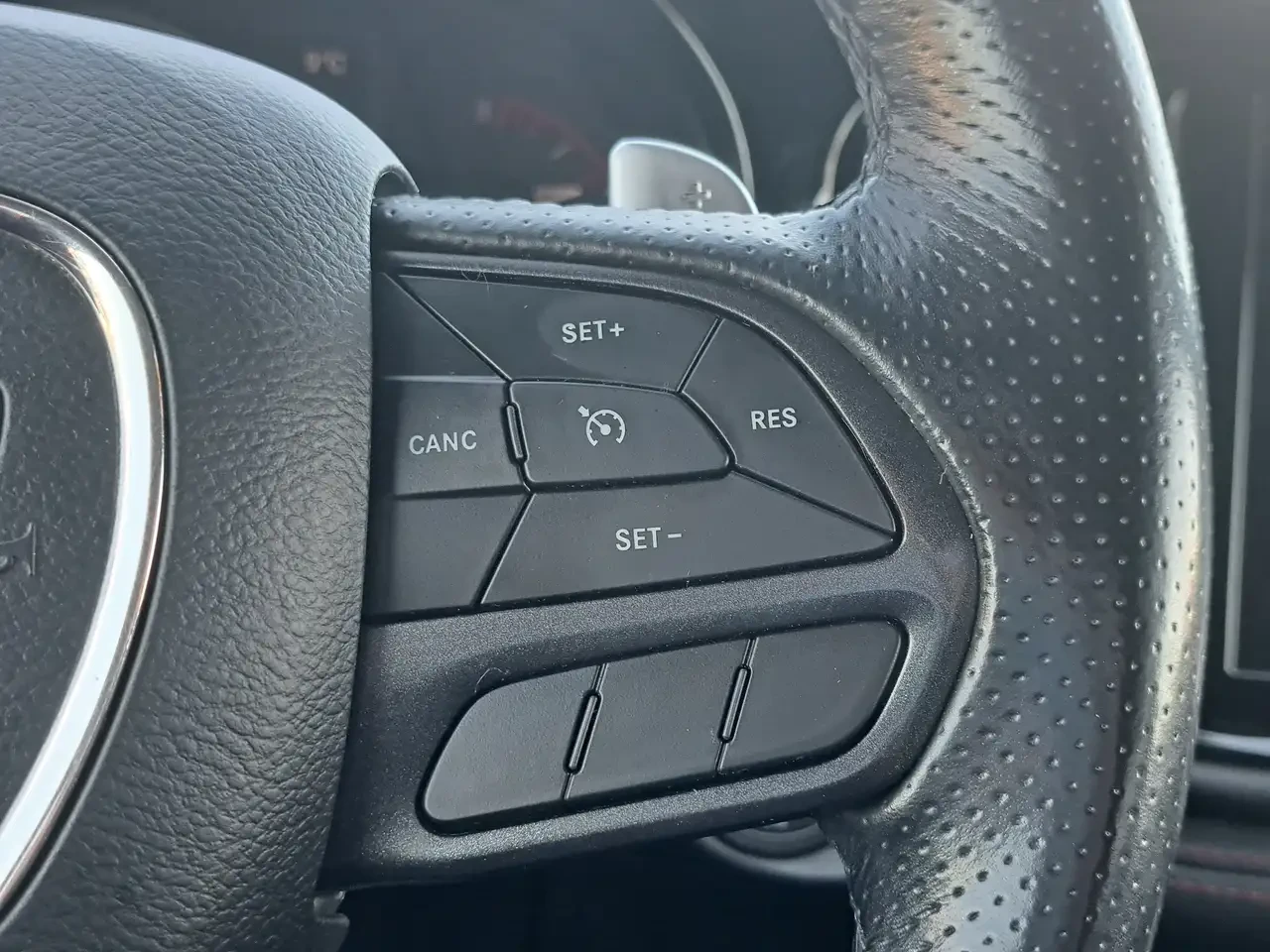 Dodge Durango HEMI | 4X4 | Apple CarPlay | Android Auto | , снимка 12 - Автомобили и джипове - 56682230