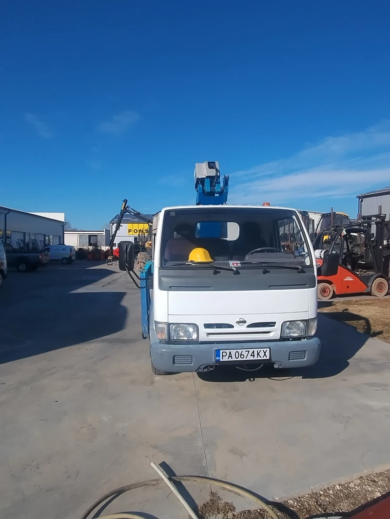 Автовишка Друга марка Nissan Cabstar, снимка 2 - Индустриална техника - 48578839