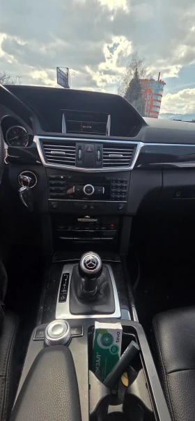 Mercedes-Benz E 200, снимка 17