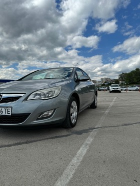Opel Astra 1.6, снимка 3 - Автомобили и джипове - 45485799
