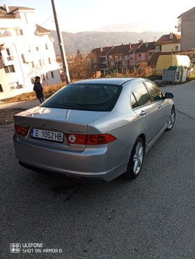 Honda Accord 2.2 i-ctdi facelift 6ск, снимка 8