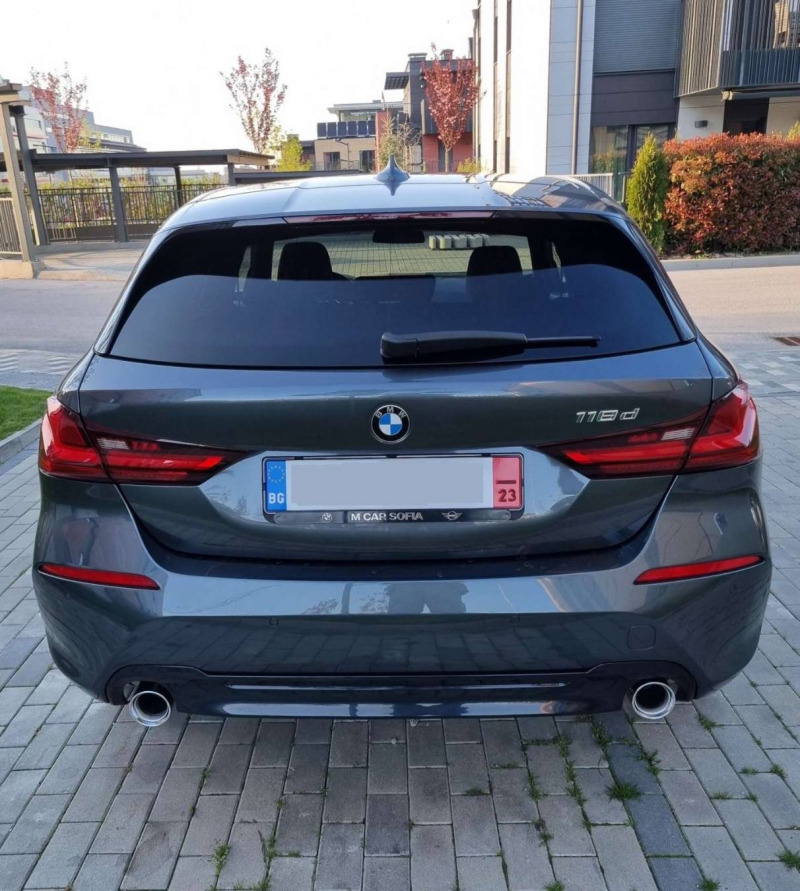 BMW 118 d * Digital Cockpit* Sport* LED* KEYLESS* AMBIENT*, снимка 7 - Автомобили и джипове - 46470789