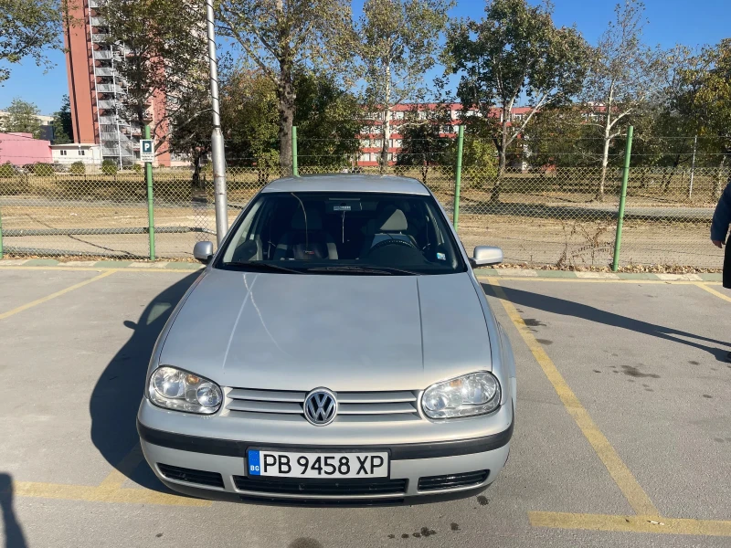 VW Golf 1.6, снимка 1 - Автомобили и джипове - 47639818