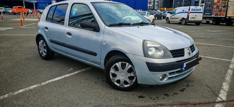 Renault Clio, снимка 1 - Автомобили и джипове - 48128312