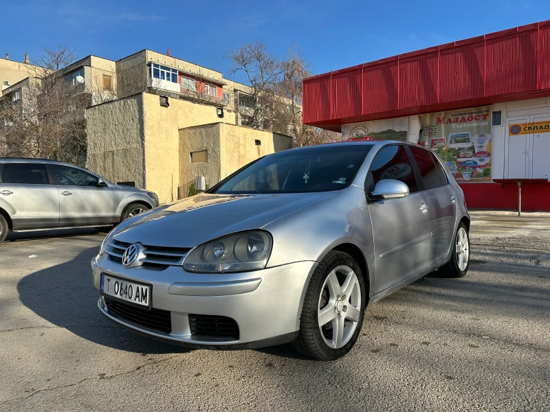 VW Golf, снимка 1 - Автомобили и джипове - 48433218