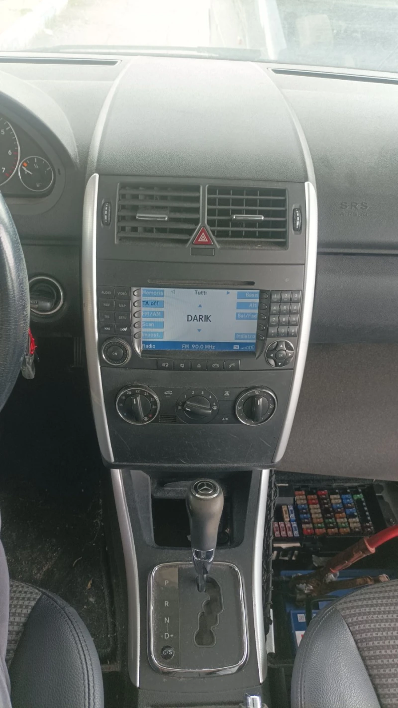 Mercedes-Benz A 150 1.5i, снимка 13 - Автомобили и джипове - 49906800