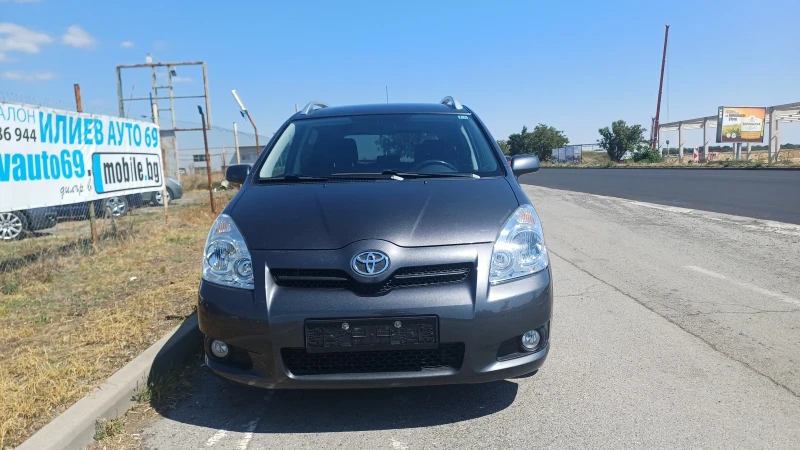 Toyota Corolla verso 2.2 136 к.с. 147000 км