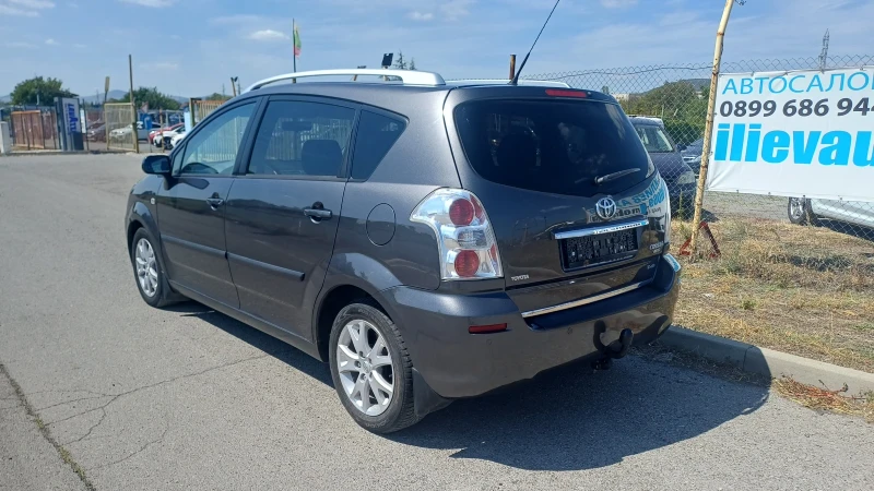 Toyota Corolla verso 2.2 136 к.с. 147000 км, снимка 2 - Автомобили и джипове - 51624570