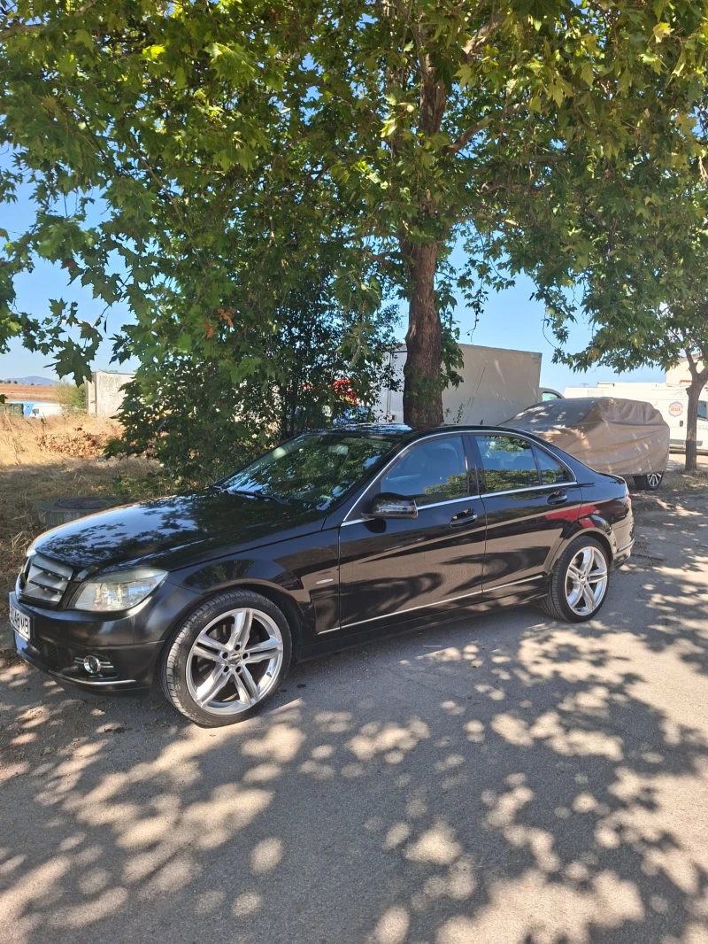 Mercedes-Benz C 220, снимка 2 - Автомобили и джипове - 51777526