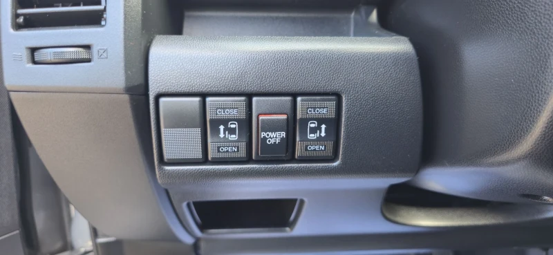 Mazda 5, снимка 14 - Автомобили и джипове - 52009144