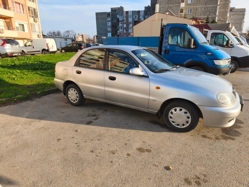 Daewoo Lanos 1.5 SE, снимка 2 - Автомобили и джипове - 52512765