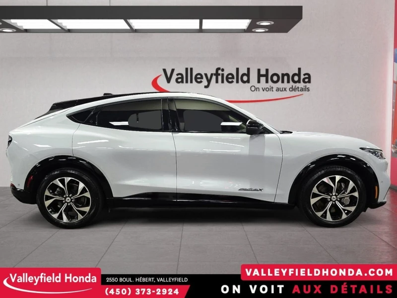 Ford Mustang Mach-E 2022* DIGITAL* DISTRONIK* LANE ASSIST* B&O* 360* K, снимка 6 - Автомобили и джипове - 52630001