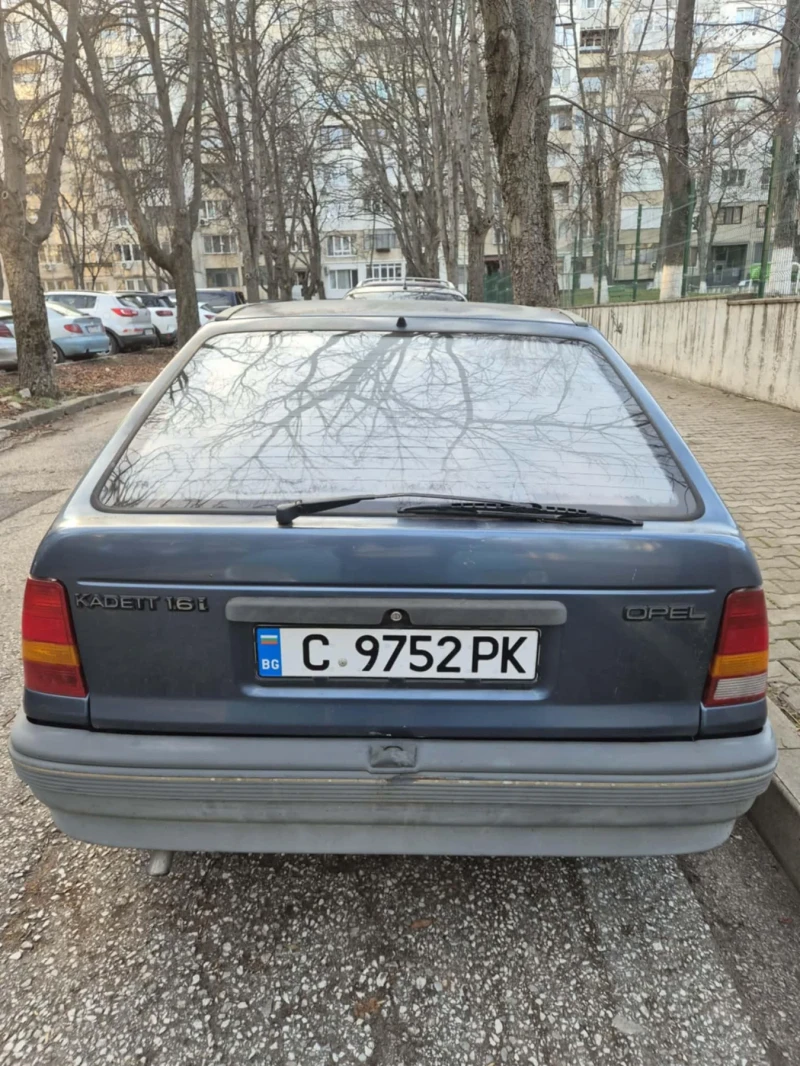 Opel Kadett 96000км РЕАЛНИ ! ТОП СЪСТОЯНИЕ !!!!, снимка 3 - Автомобили и джипове - 53144802