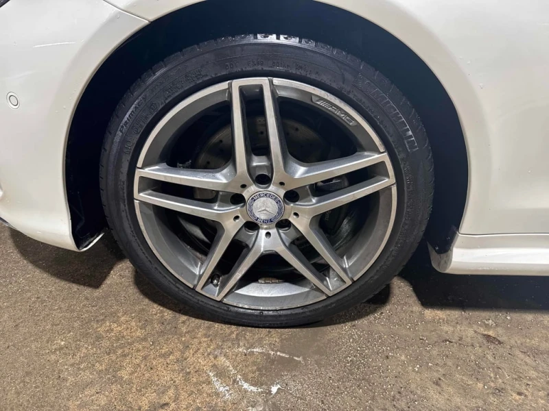 Mercedes-Benz E 350 CARFAX, снимка 14 - Автомобили и джипове - 53284308