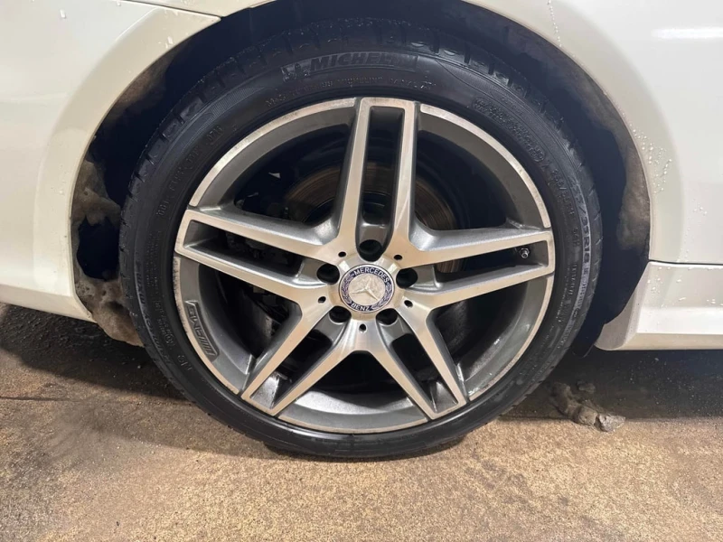 Mercedes-Benz E 350 CARFAX, снимка 10 - Автомобили и джипове - 53284308