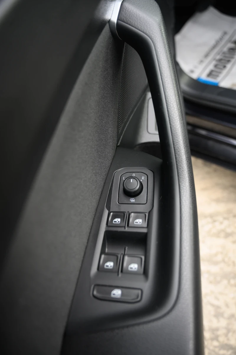 VW Passat, снимка 14 - Автомобили и джипове - 53482799