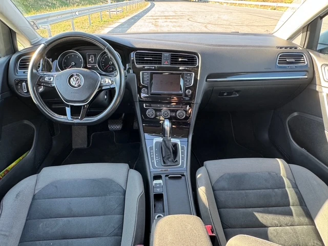 VW Golf 1.4 TGI, снимка 6 - Автомобили и джипове - 47449361