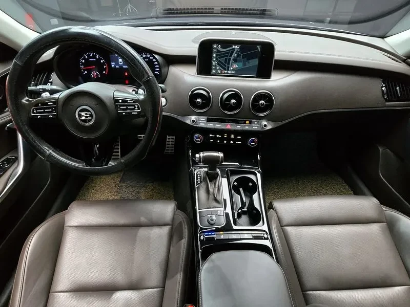 Kia Stinger  - изображение 7