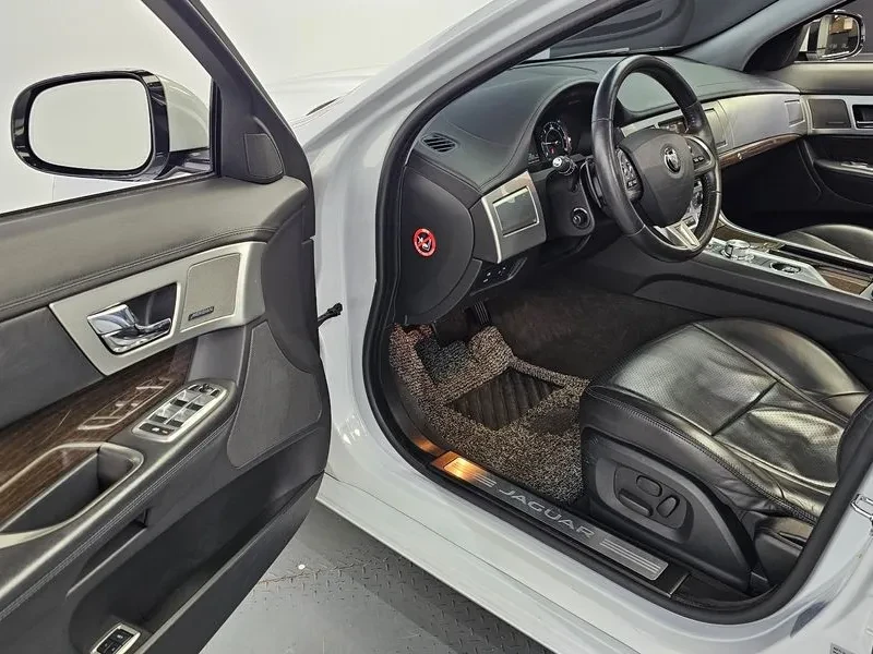 Jaguar Xf 2.2D | Mobile.bg � ����������� 12