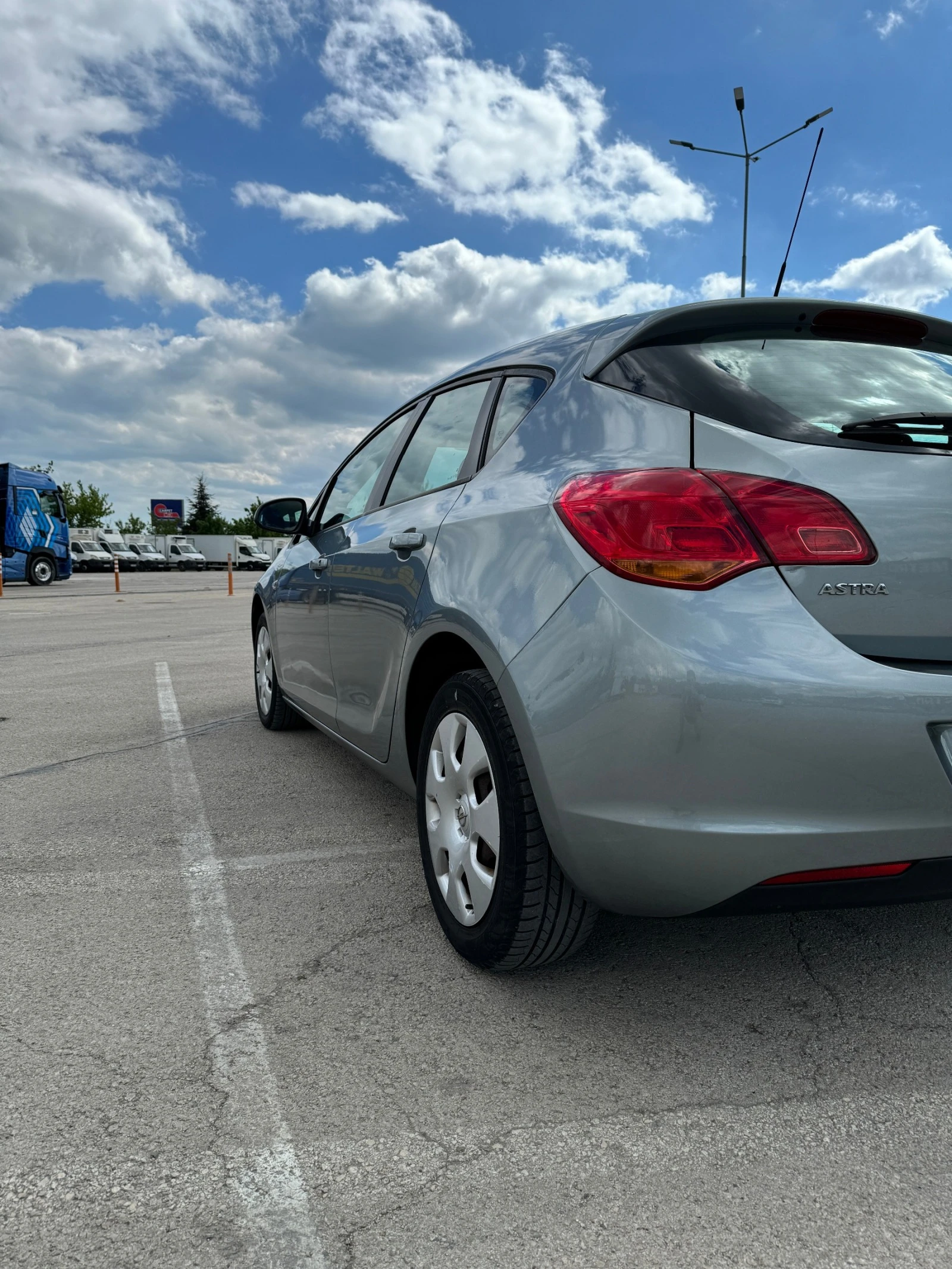 Opel Astra 1.6 - изображение 4