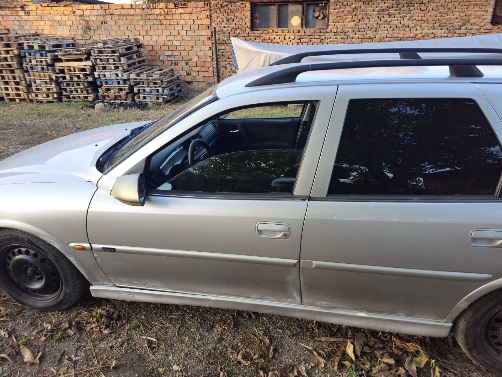 Opel Vectra 2.0 DTL - изображение 8