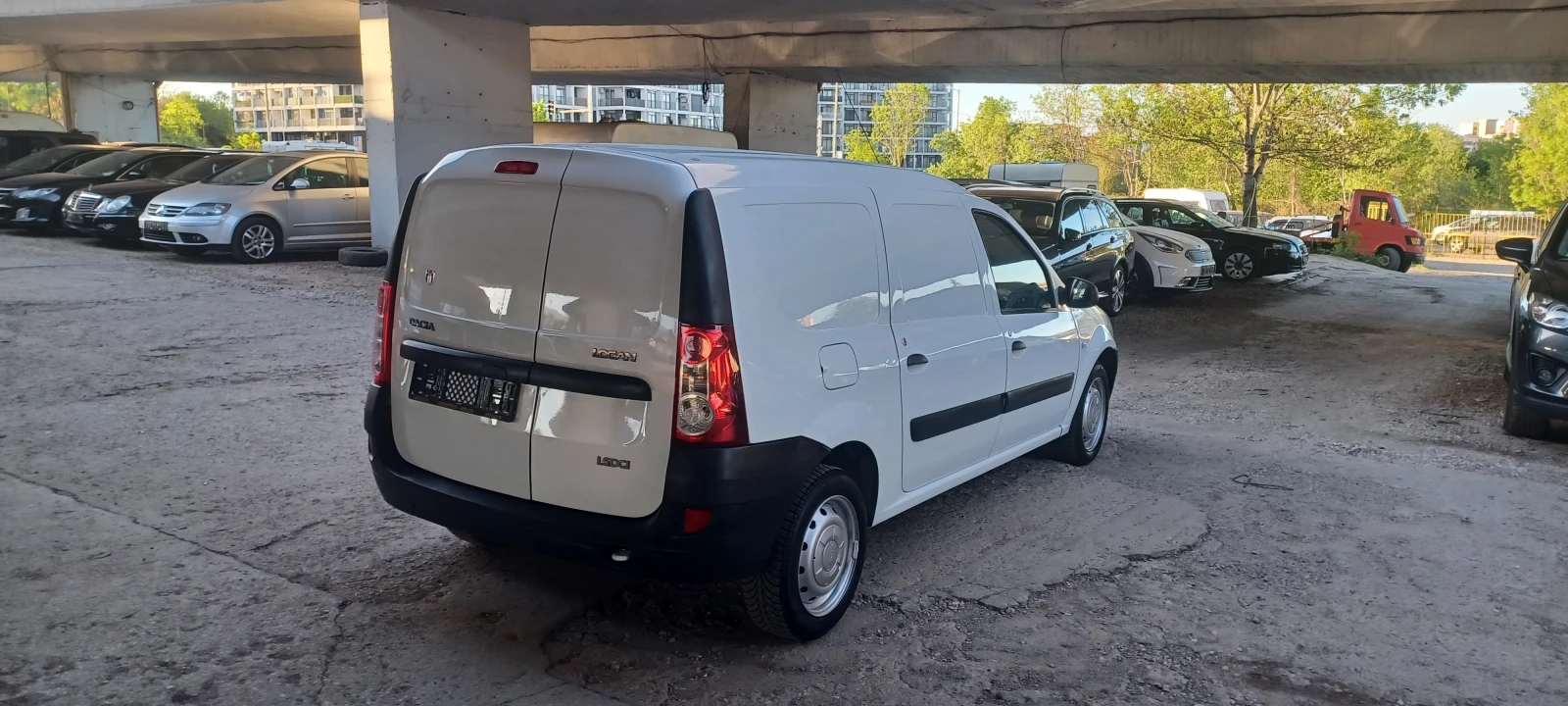 Dacia Logan УНИКАТ 90% НОВА - изображение 4