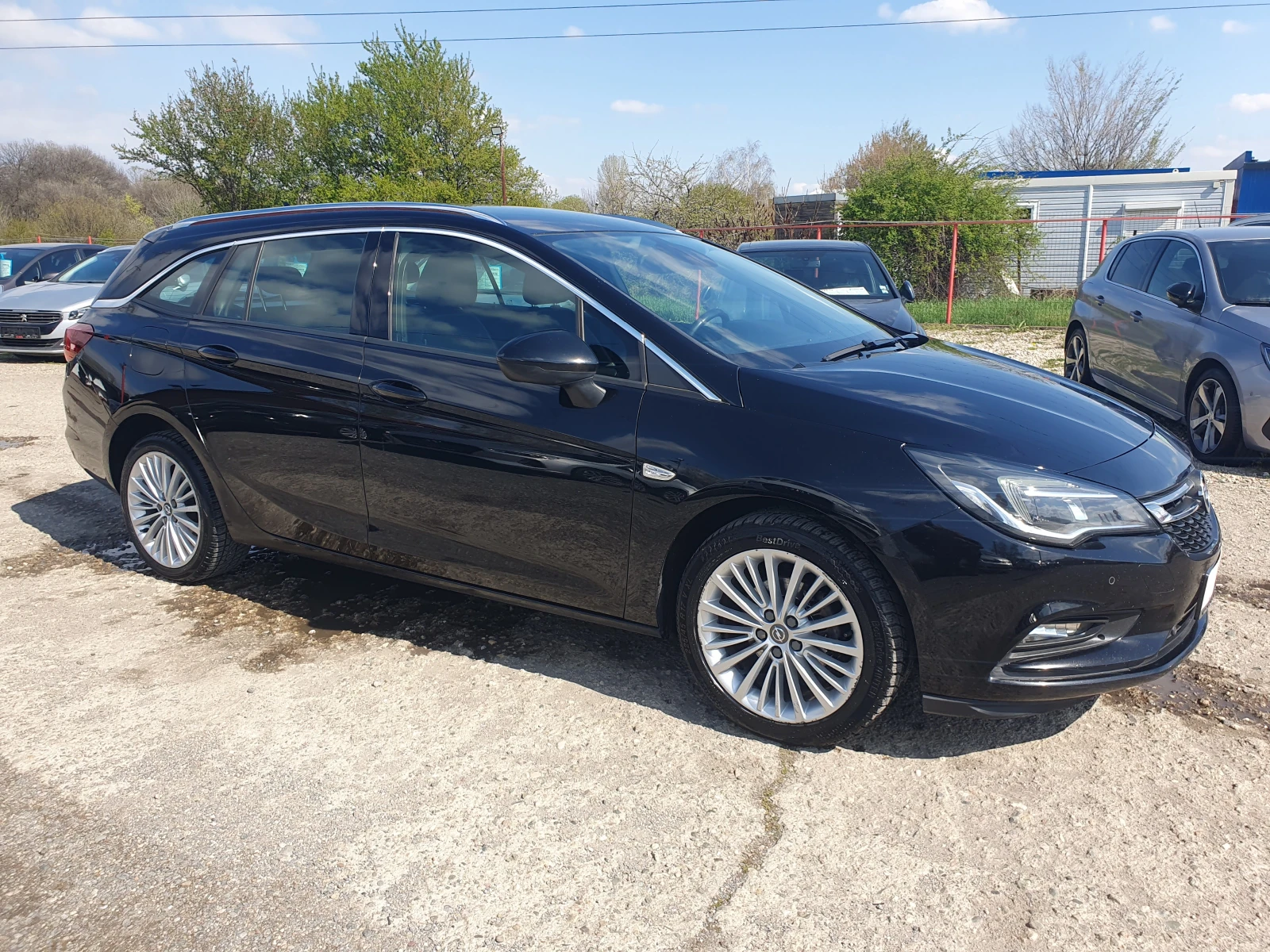 Opel Astra 1.6 CDTI/SPORTS TOURER - изображение 3