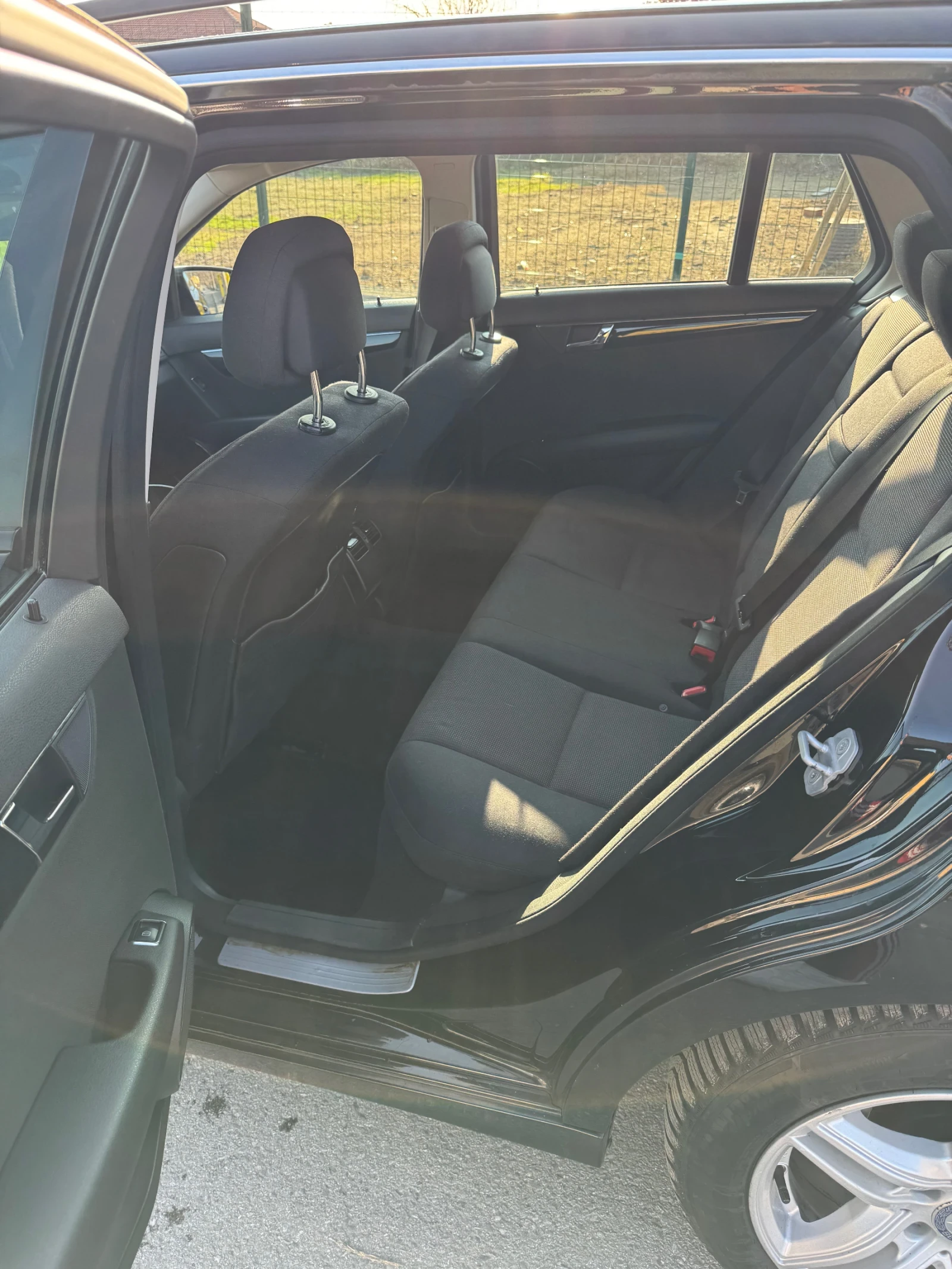 Mercedes-Benz C 200 W204 - изображение 7