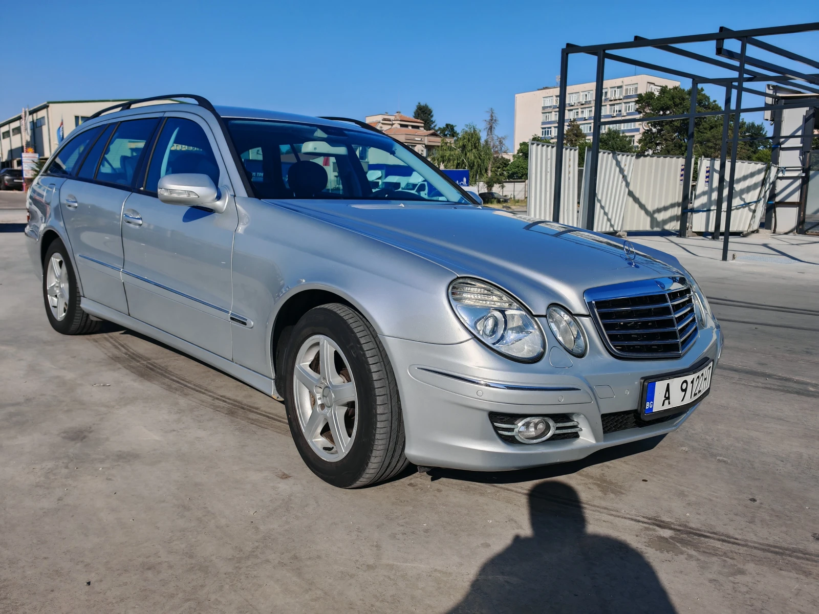 Mercedes-Benz E 220  - изображение 3
