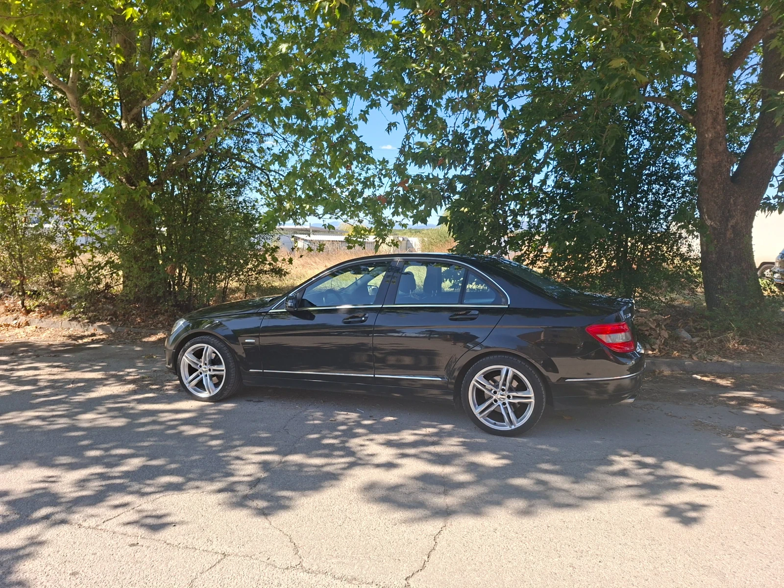 Mercedes-Benz C 220  - изображение 4